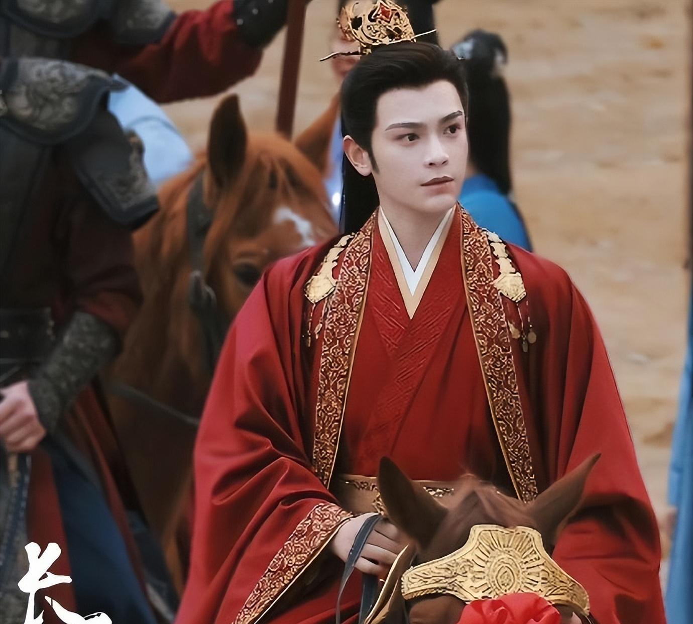 同是骑马,看丁禹兮与于适差别竟然这么大,活该他拿下骑射副主任