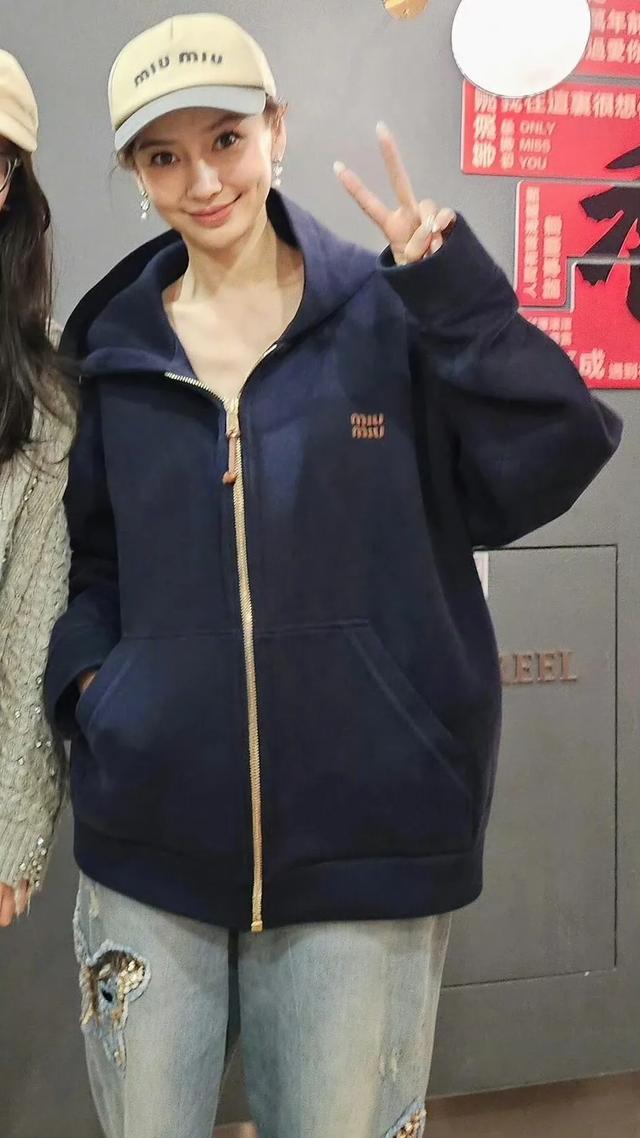 Angelababy杨颖路人视角太美了