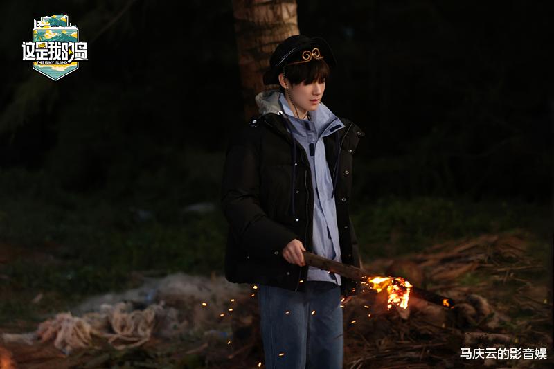 《这是我的岛》首播,不如贝尔荒野求生,流量团综,过分虚假