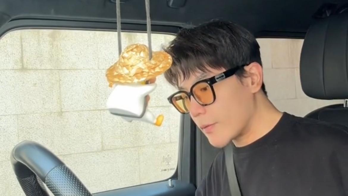 太豪横！富二代王政源购27万的单车，穿骑行裤女性特征明显惹争议