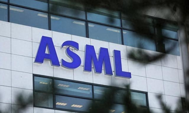 荷兰向我国售出257台光刻机，获7500亿元！外媒：恐灭顶之灾