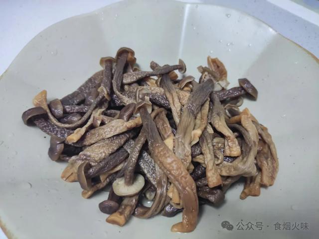 入秋,有钱没钱,中老年这菜一定多吃,防止大脑衰老,更强壮