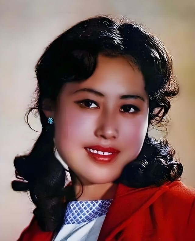 74岁斯琴高娃近况：瑞士老公已去世，她垂垂老矣，如今回国内生活