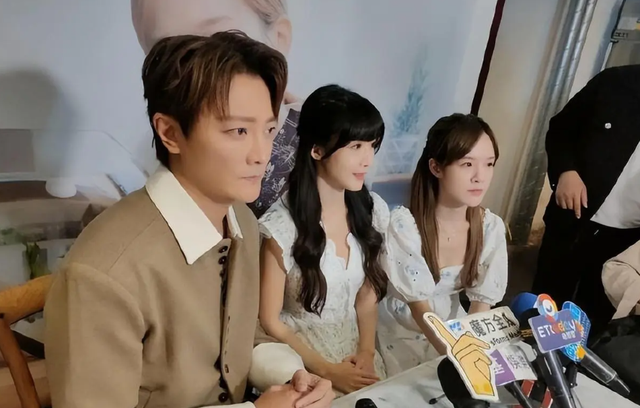 【飞儿乐队】阿沁妻子90度鞠躬道歉,忙撇清老公关系