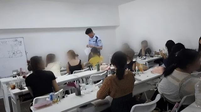 仅仅2个月，80余名少女被骗......