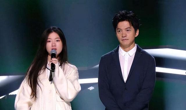 春晚|出道三年两上春晚！是老天爷赏饭吃还是家里有矿？原来都不是