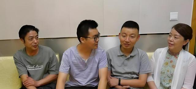 央视胖主持张越，如今鼻孔外翻身形暴瘦，离开央视后她经历了什么