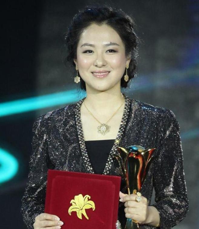 有种毁容叫沈傲君,年轻时赛西施惊艳众人,今43岁发福不敢认