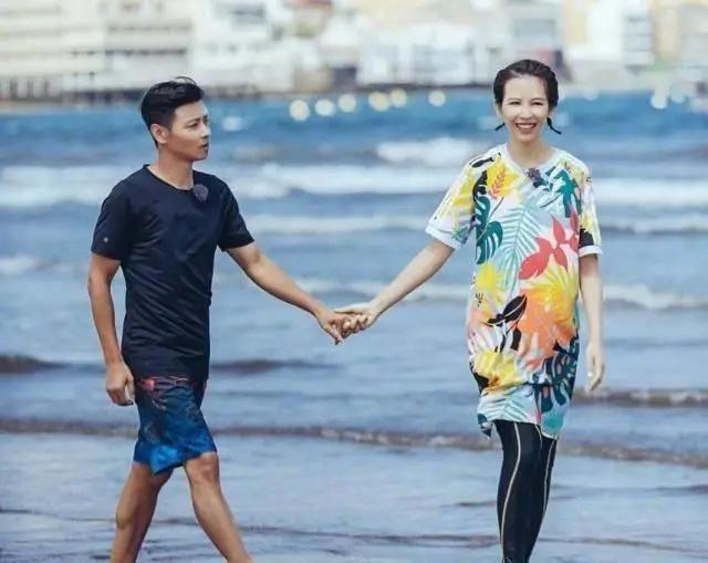 蔡少芬:17岁替母还债跟刘銮雄6年,恋吴奇隆3年,为何下嫁张晋?