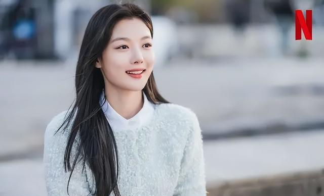 最新排名!2024年韩国最美的10位女星出炉了:宋慧乔冲进前3名