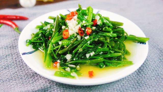 钙含量是西红柿的12倍，鸡蛋的5倍，春天正当季，可很多人不知道