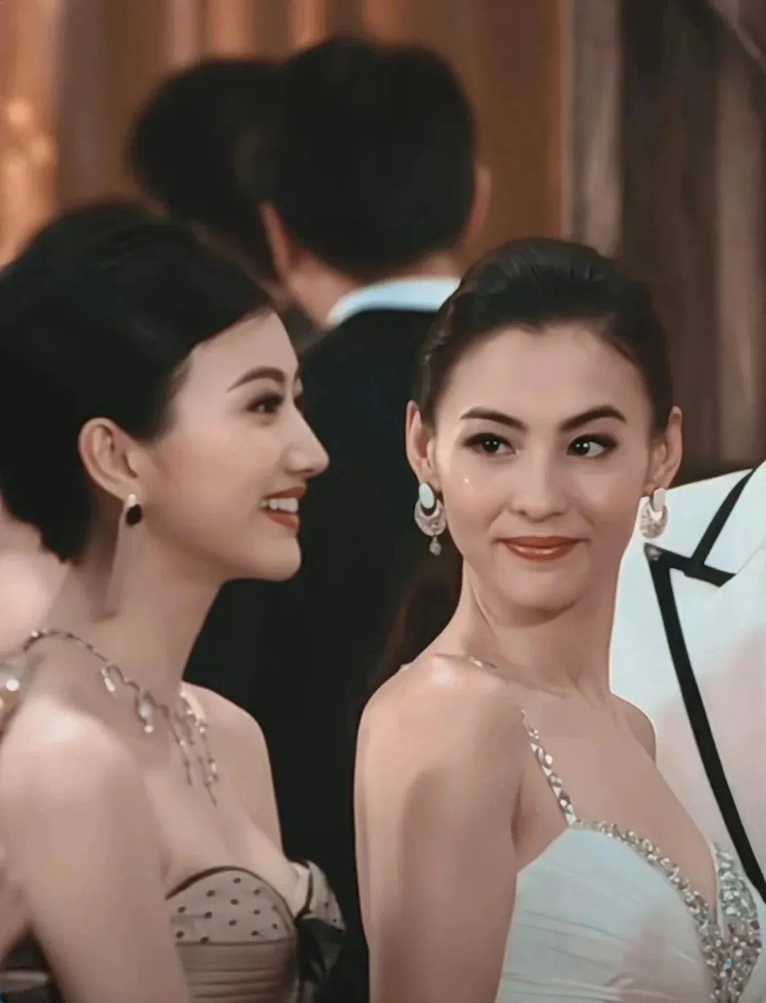 贾玲|火爆半年的贾玲,变了