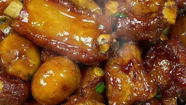 钟南山说“养腿先养膝”，建议中年人常吃这三道菜，补钙腿脚硬