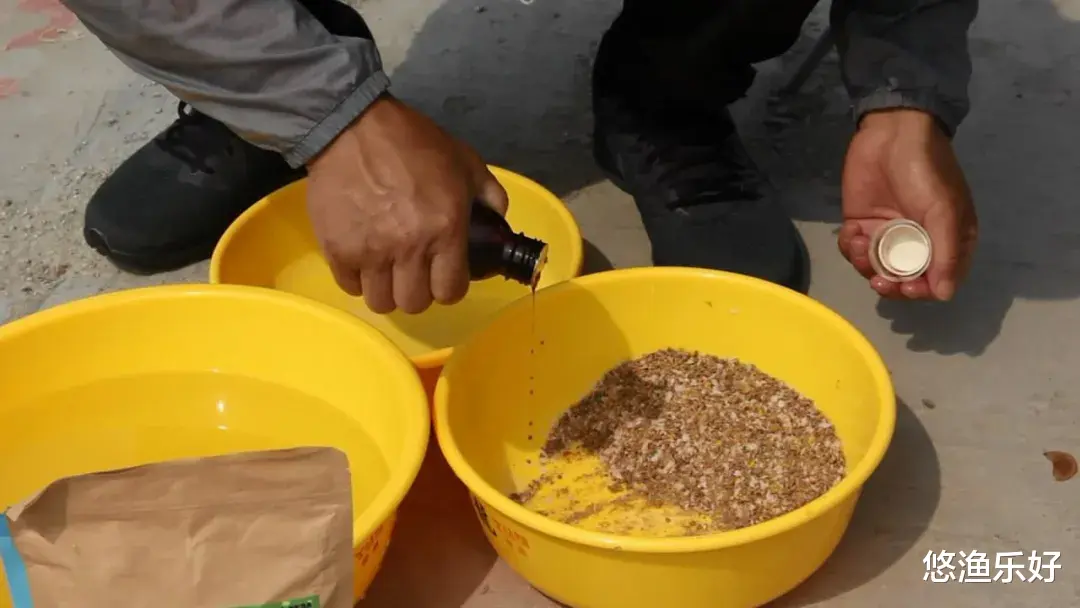 作为钓鱼人，能让鱼快速开口的3种药材，你都知道是什么吗？