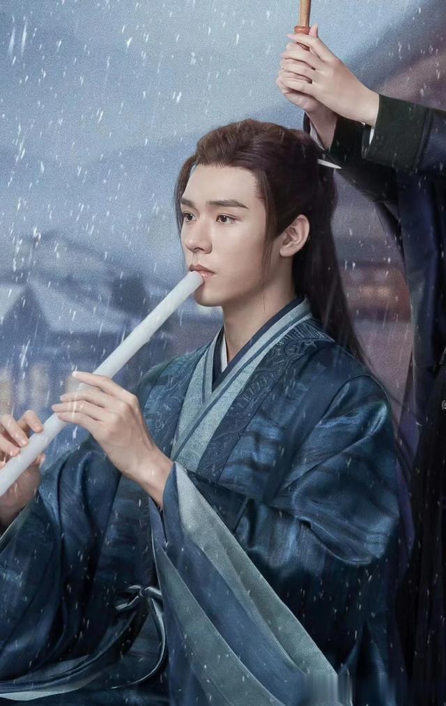 来看看龚俊和徐峰的精彩瞬间，他们俩曾经也合作过，演技精湛。