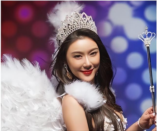 让林丹不顾谢杏芳,让李泽楷抛下梁洛施,她长成这样她到底凭啥?