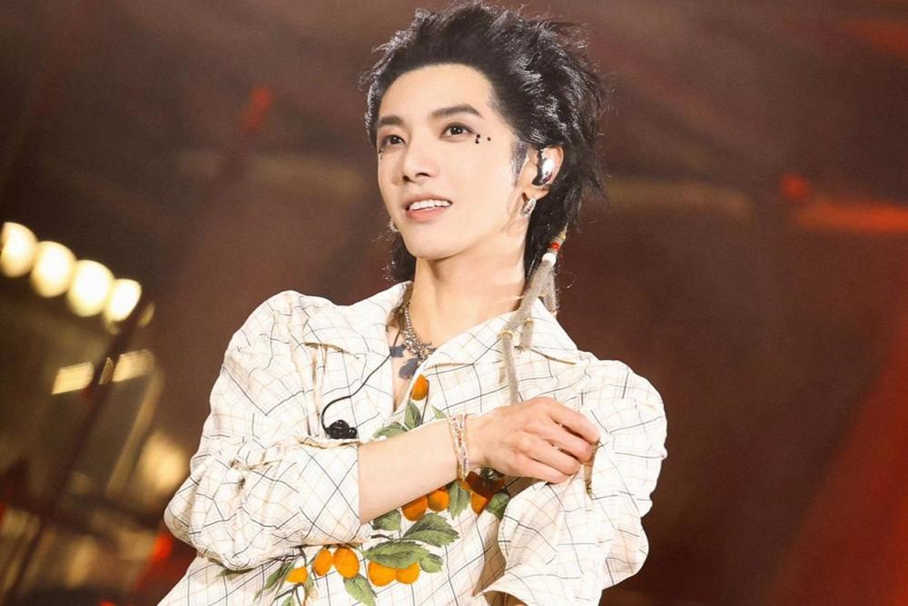 华晨宇因坦诚拒接月经羞耻引发争议，却被质疑是炒作人设！