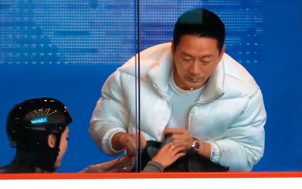 汪小菲女友Mandy成功收服小玥儿，9岁玥儿连审美都模仿“后妈”