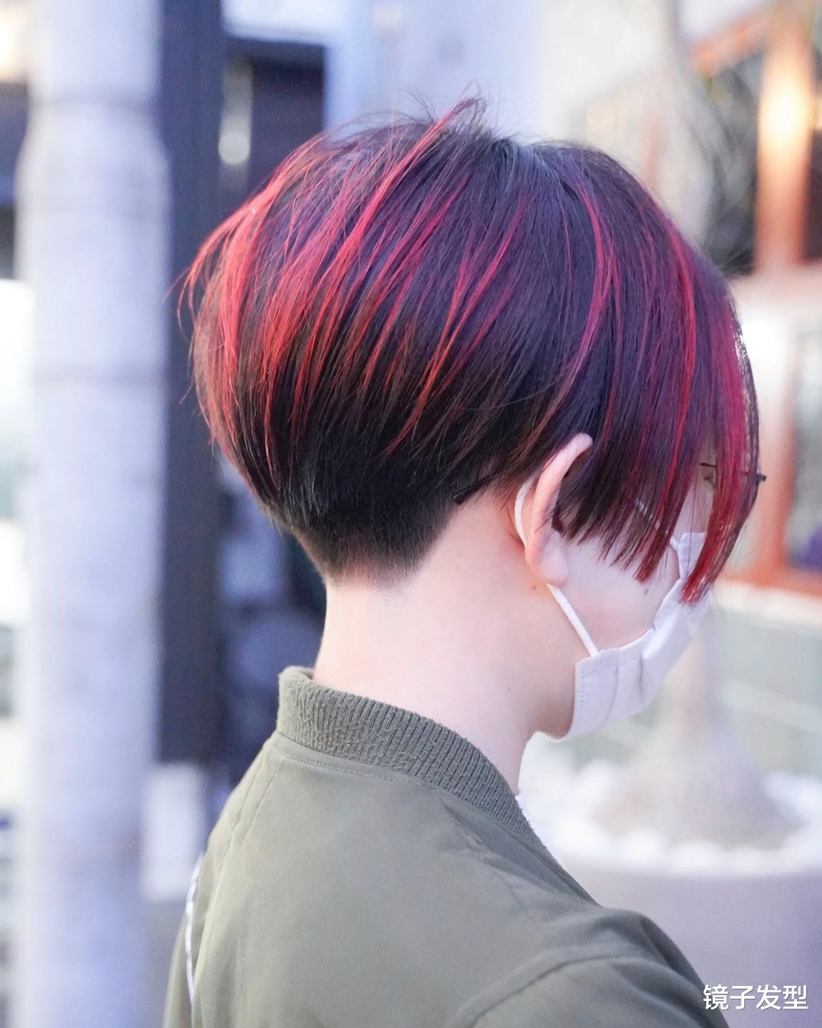 两侧掏空搭配推后脖短发：个性时尚的发型新选择