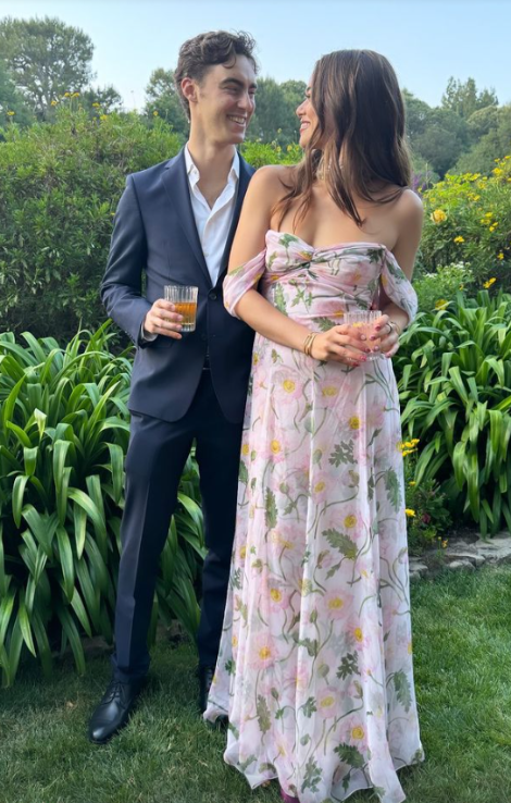 93岁默多克第5次大婚，邓文迪惊喜现身祝贺，与67岁新娘子是闺蜜