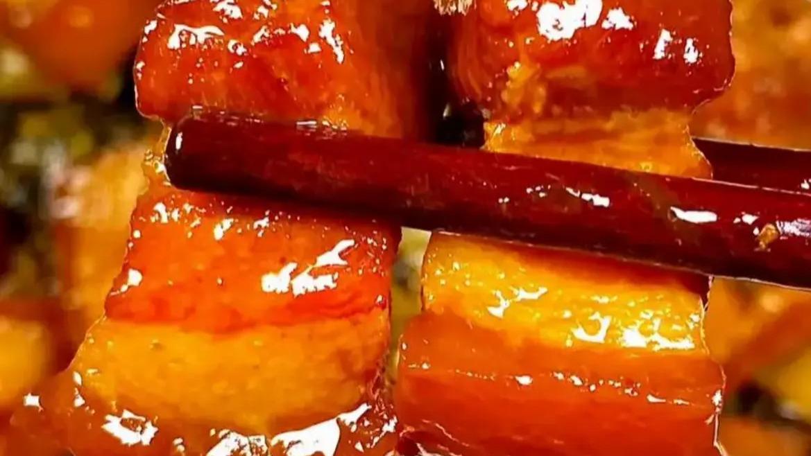 做红烧肉，牢记4个窍门，出锅后香味浓郁，色泽红亮，软糯不柴