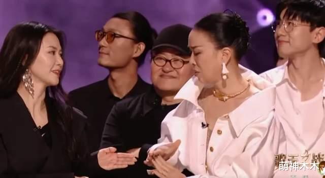 |那英拿下歌王瞬间，众人表情耐人寻味，业内评其历届唱功最弱歌王