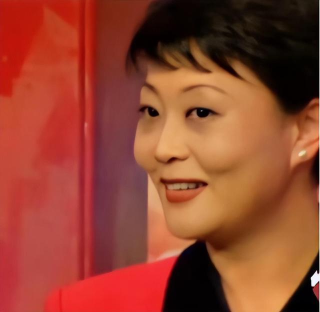 戴志诚和杨蕾离婚多年了,他们的生活相差太大