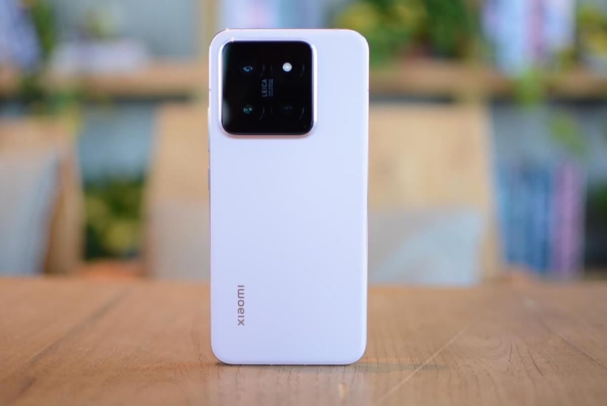 小米15上热搜？别急，还没那么快发布！不如看看降价超猛的小米14