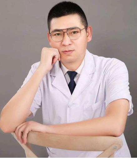 整形医生文科自体脂肪都能用来填充哪里？