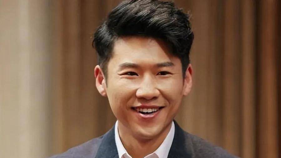 “最贵龙套”冯嘉怡:身为富豪爱演戏,片酬不够车油钱,只为过瘾