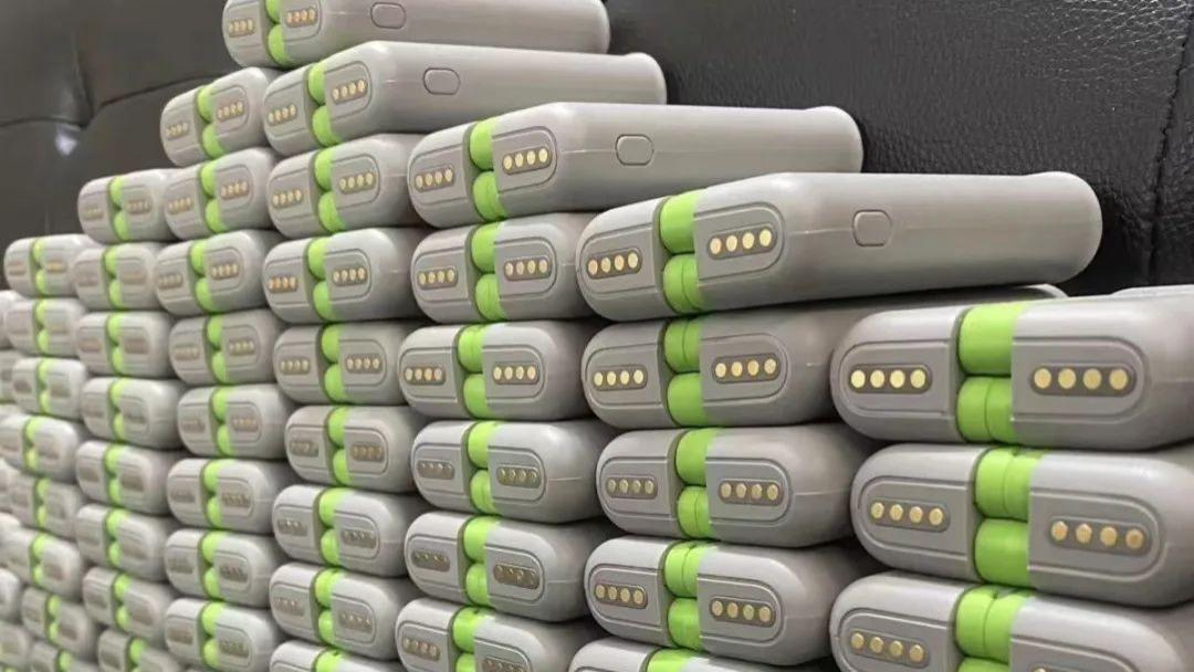 大量共享充电宝流入闲鱼，5000mAh自带三头线，二手10元