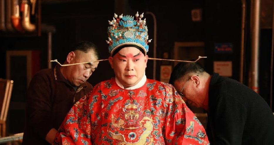 郭德纲怒斥杨议引发惊天反击，杨议账号全军覆没震动娱乐圈