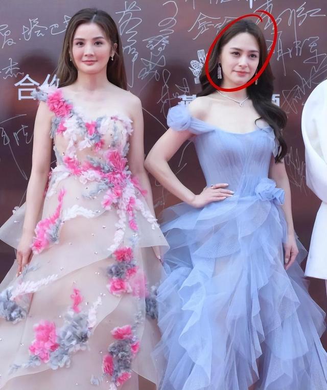 个子矮却长相绝美的4位女星,合照从没输过,赢在了骨相和气质上