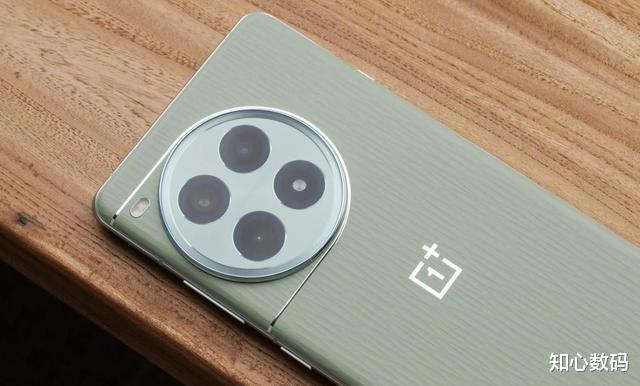 一加旗舰开始“内卷”,16GB+512GB跌价981元,捡漏好机会