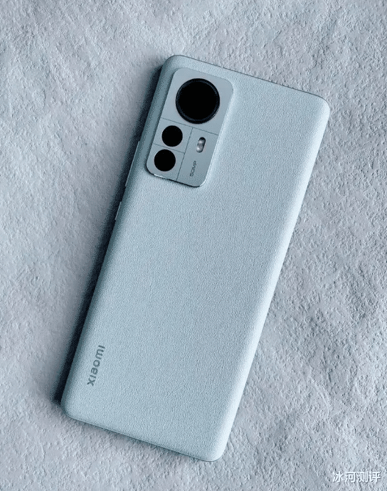 降价后的小米12 Pro，依然值得入手的手机，送父母、丈母娘的神机