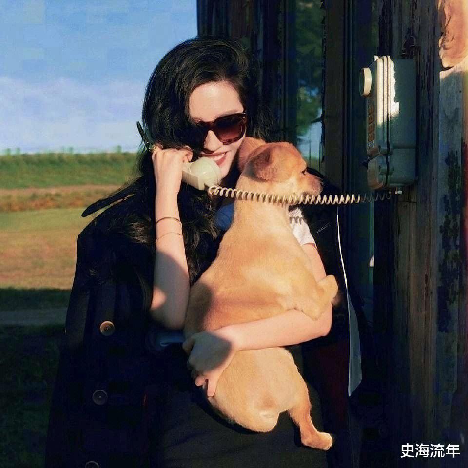 刘亦菲龙年春节,在沙特异国风情与风景中,晒出大片,惊艳了时光