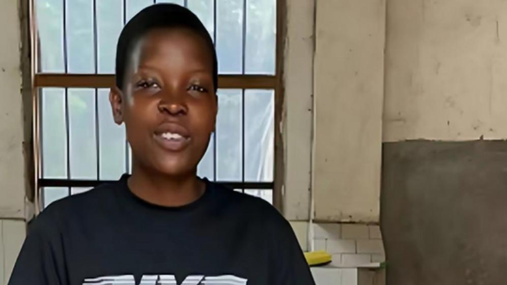 rose二胎露本性？家中脏乱差似非洲，墙壁流“黄汤”、厨房似厕所