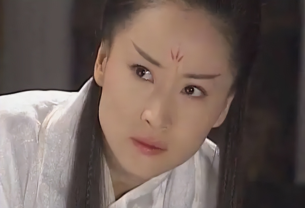 香港第一情妇:她曾是张艺谋白月光,被黑道打掉子宫,现如何了