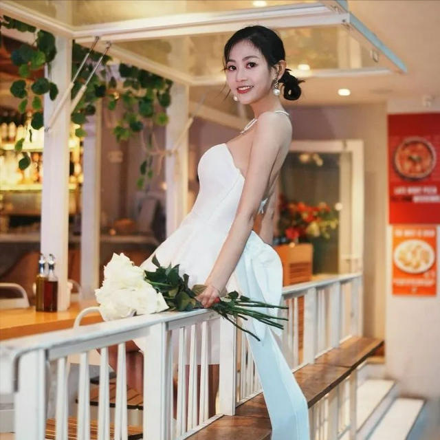 TVB视帝视后首合作拍剧，男二女二趁机上位，网友担心内地播不了