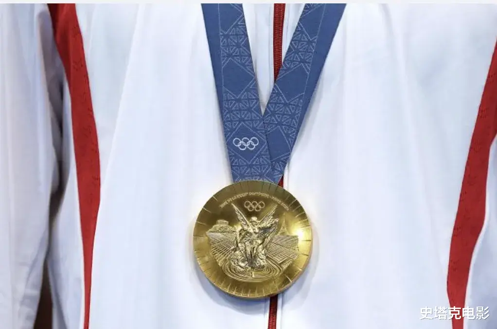 20岁潘展乐惊天逆转,韩国电视台解说近乎「咆哮」,谷爱凌亲密握手