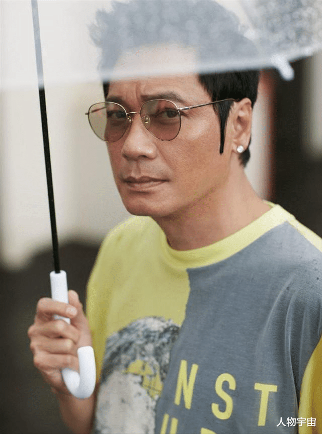 三届视帝内地买糕点无人识,密密接工作赚钱,为女儿安排大好前途