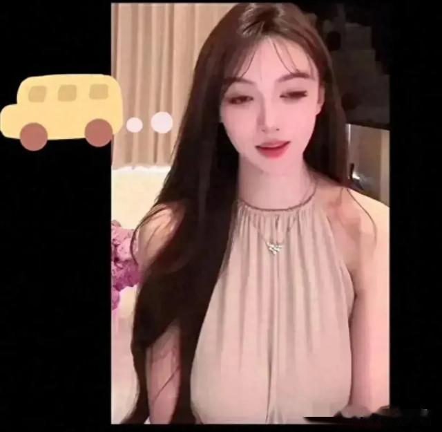 叶柯假胸垂到肚子上网友戏称“瓠子奶”，黄晓明是不是有老花眼？