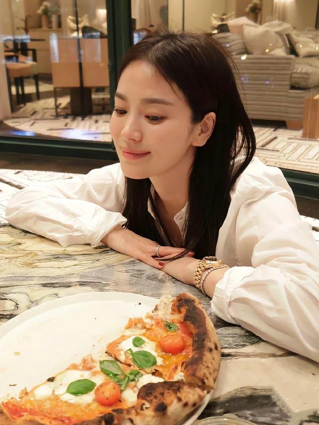 45张罕见的宋慧乔的照片，难怪这个姐可以红那么久，只应天上有！