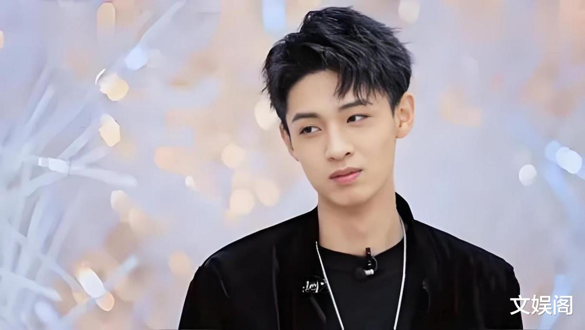 秦霄贤回应近期舆论！辛雨锡发文硬刚，这姐太猛了