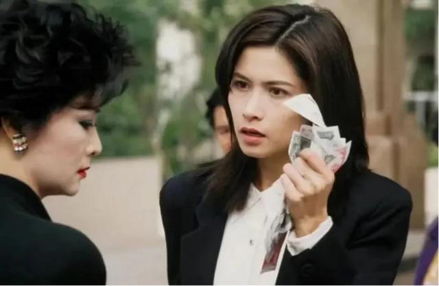 58岁邵美琪:错过郑伊健后连遇渣男,摆脱爱情魔咒,如今优雅老去