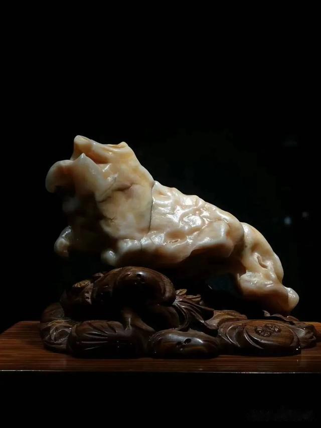 不赋妙意，石头成不了艺术品