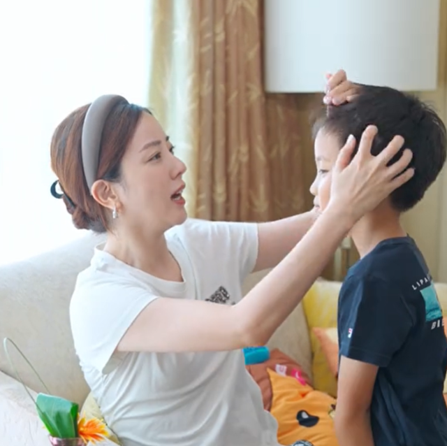 38岁李思思带货首播翻车,卖2600元羽绒服被嘲割韭菜,可惜了口才