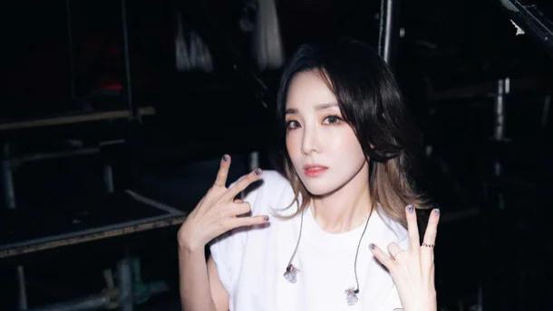 韩国知名女星“谎报年龄”，与未成年约会，引发网友热议