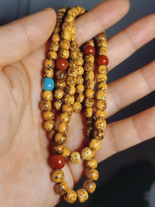 揭秘：搓澡巾变身文玩神器？星月菩提焕新秘诀在此！