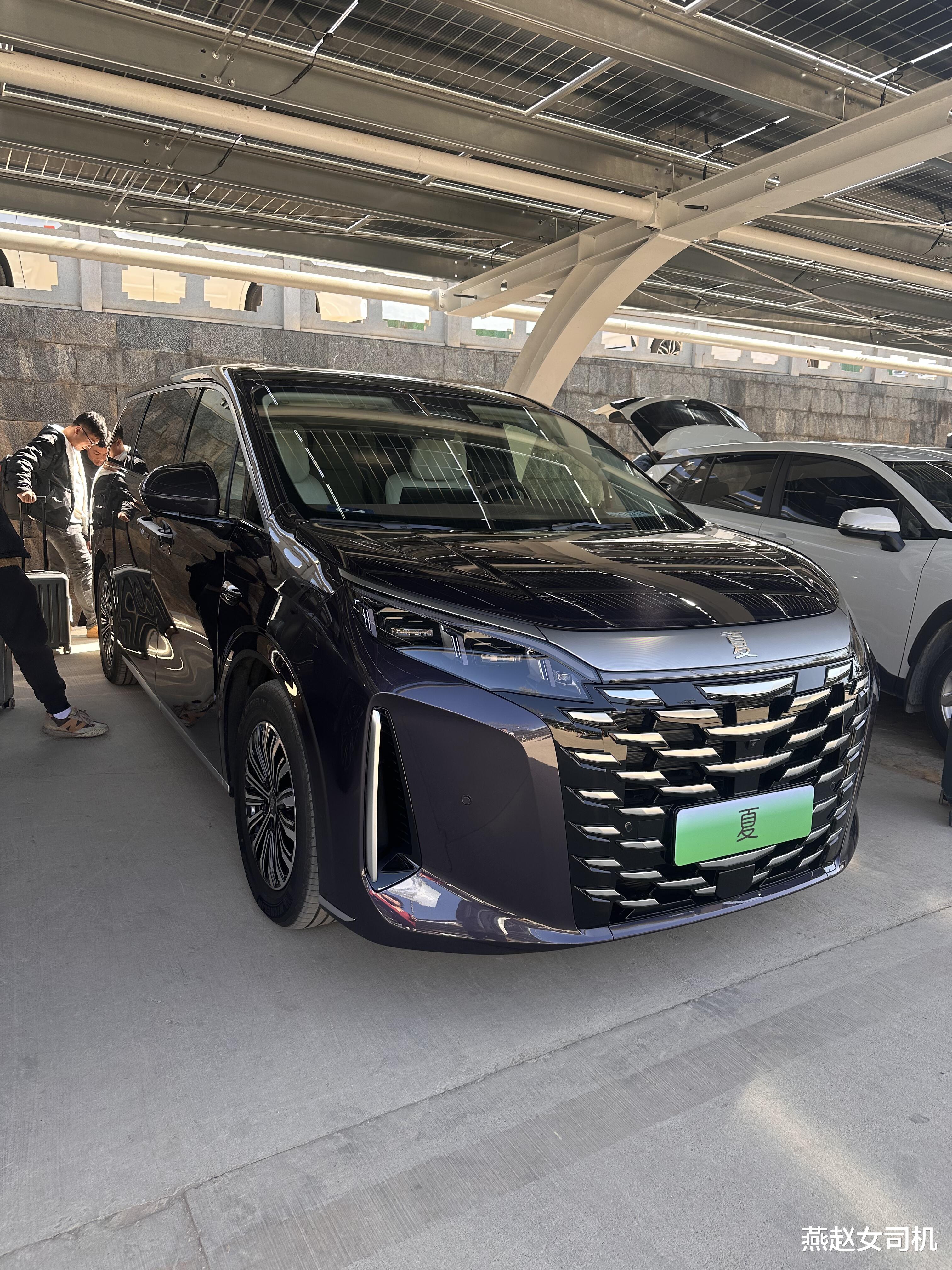 比亚迪夏实车到店，搭第五代DM技术，标配“天神之眼”+云辇-C